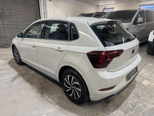 2024 VOLKSWAGEN POLO - Photo 4