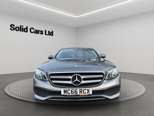 2017 Mercedes-Benz E-Class 2L Se 4dr - Photo 2