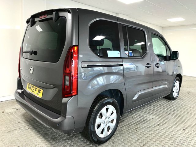 2022 Vauxhall Combo Life 1.5L Se 5dr - Photo 2