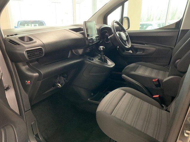 2022 Vauxhall Combo Life 1.5L Se 5dr - Photo 6