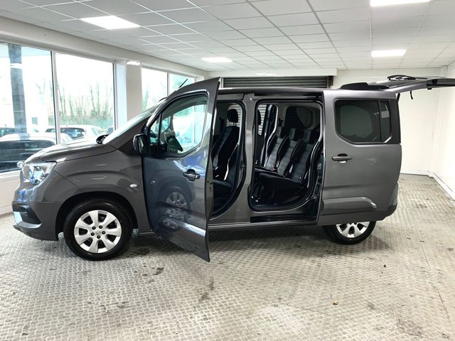2022 Vauxhall Combo Life 1.5L Se 5dr - Photo 12