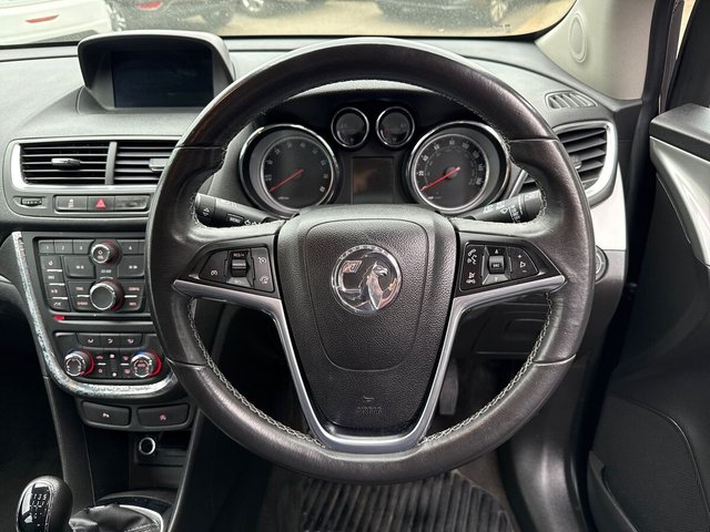 2016 VAUXHALL MOKKA 1.6i Exclusiv SUV 5dr Petrol Manual 2WD Euro 6 (s/s) (115 ps) - Photo 8