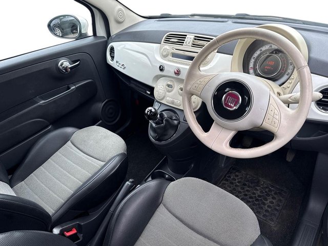 2010 FIAT 500C 1.2 Lounge Convertible 2dr Petrol Manual Euro 5 (69 bhp) - Photo 7