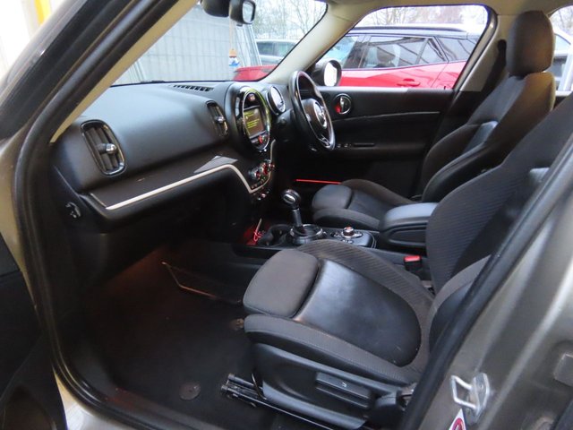 View our MINI COUNTRYMAN