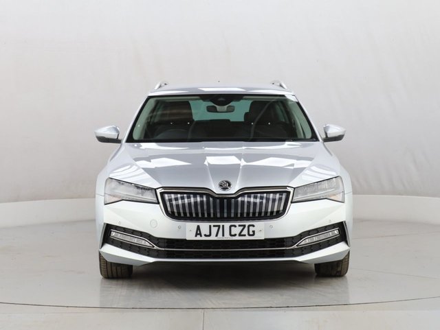 2021 Skoda Superb - Photo 3
