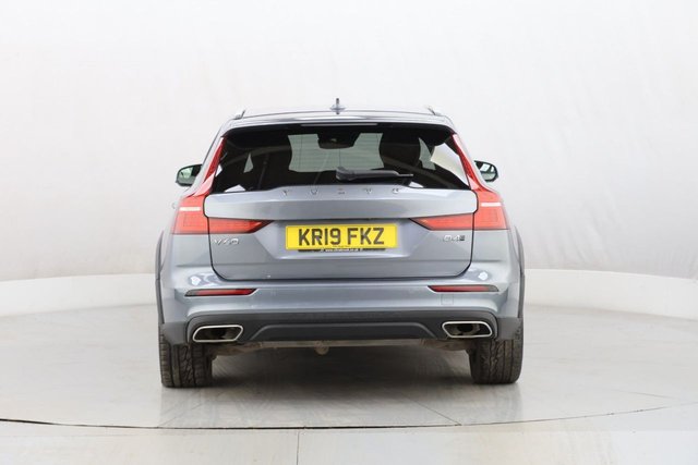 2019 Volvo V60 Cross Country 2L Plus 5dr - Photo 9