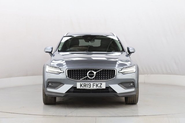 2019 Volvo V60 Cross Country 2L Plus 5dr - Photo 3