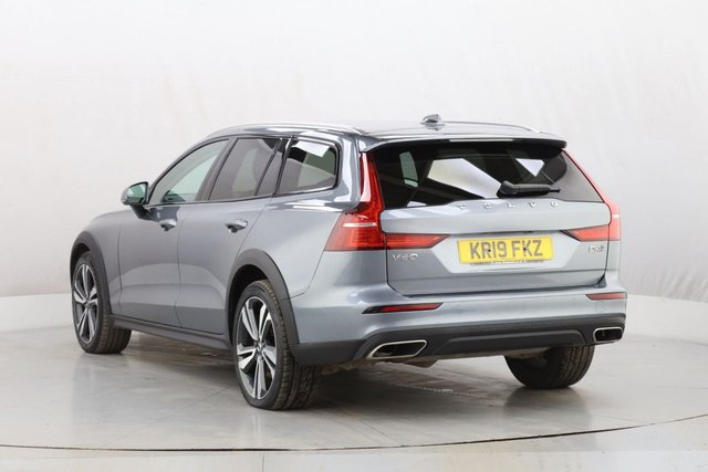 2019 Volvo V60 Cross Country 2L Plus 5dr - Photo 7