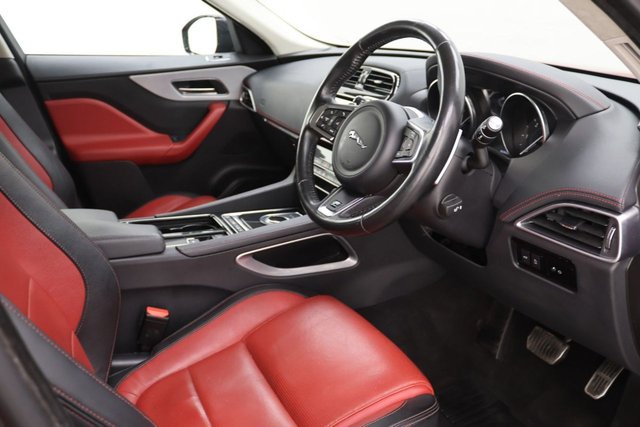 2019 Jaguar F-Pace 2L R-Sport 5dr - Photo 10