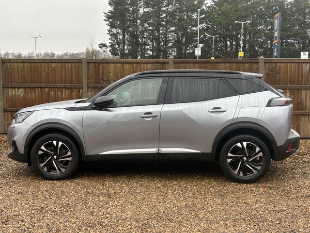 2021 PEUGEOT E-2008 - Photo 2