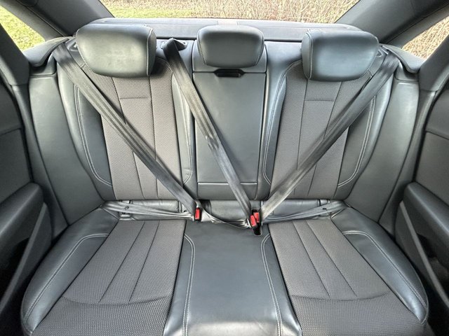 2016 AUDI A4 - Photo 10