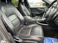 USED 2017 67 JAGUAR F-PACE 3.0 D300 V6 S SUV 5dr Diesel Auto AWD Euro 6 (s/s) (300 ps) 