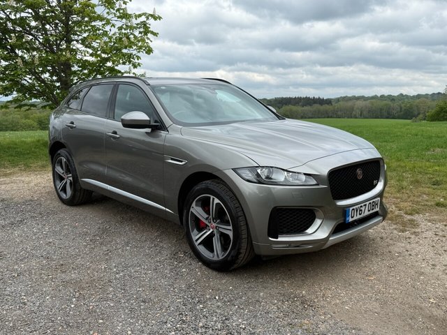 2017 Jaguar F-pace