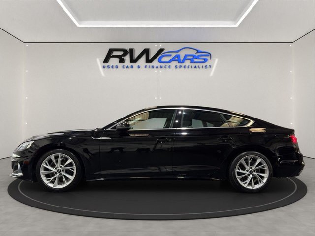 2022 Audi A5 2L Sport 5dr - Photo 2