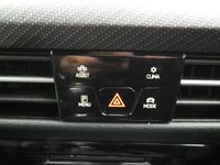 USED 2022 72 VOLKSWAGEN GOLF 1.5 TSI R-Line 5d 130 S/S 1 OWNER FULL SERVICE HISTORY, SAT NAV, APPLE CARPLAY/ANDROID AUTO, DIGITAL COCKPIT, WIRELESS PHONE CHARGER, PART LEATHER, SPORT SEATS, SPORTS SUSPENSION, DAB RADIO, BLUETOOTH, LANE ASSIST, ADAPTIVE CRUISE, FRONT & REAR PARKING SENSORS, PRIVACY GLASS, HEATED LEATHER FLAT BOTTOM TIPTRONIC MULTIFUNCTION STEERING WHEEL, RAIN & LIGHT SENSORS, MULTICOLOURED AMBIENT INTERIOR LIGHTING, AUTO HOLD, 17 INCH ALLOYS, DRIVE SELECT, 4 USB C PORTS, CLIMATE CONTROL, ILLUMINATING VANITY MIRRORS, MANUAL 6 SPEED