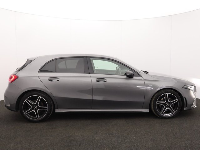 2021 Mercedes-Benz A-Class 1.3L Amg Line Edition 5dr - Photo 11