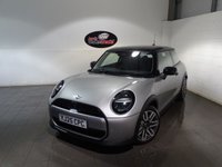 USED 2025 25 MINI HATCH COOPER 1.5C Classic Hatchback 3dr Petrol Steptronic Euro 6 (s/s) (156 ps) SAT NAV CRUISE H/STEERING WHEEL CAMERA NEW SHAPE STUNNING