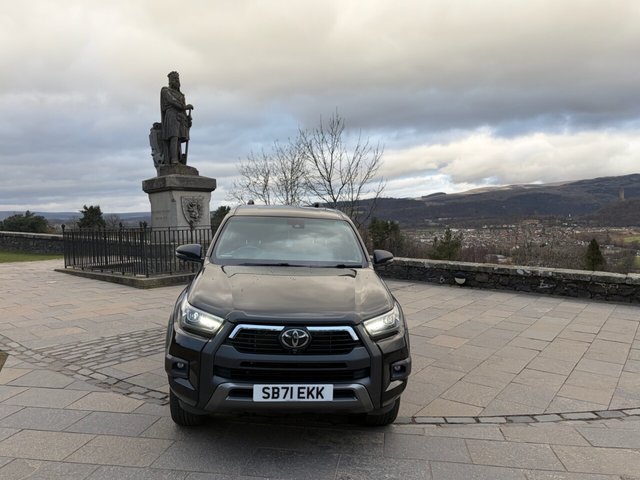 2022 TOYOTA HI-LUX 2.8 D-4D Invincible X Pickup Double Cab 4dr Diesel Manual 4WD Euro 6 (s/s) (204 ps) - Photo 5