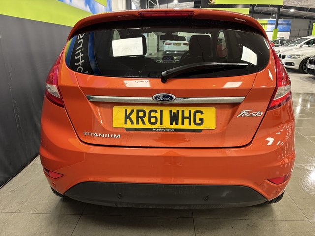 2012 Ford Fiesta 1.4L Titanium 3dr - Photo 5