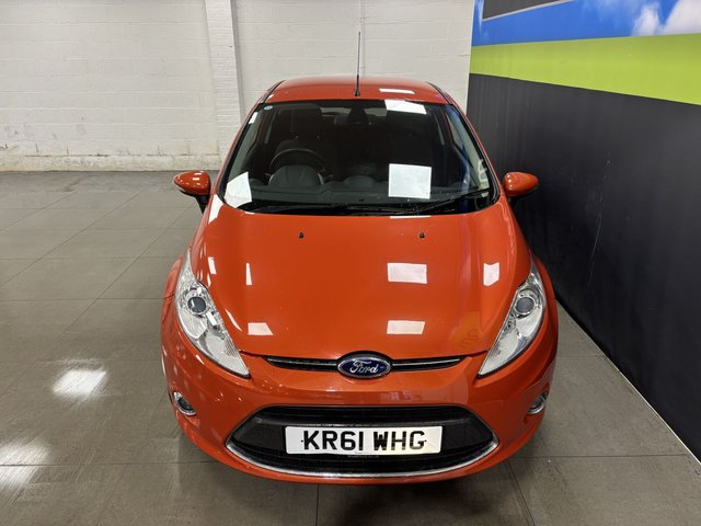 2012 Ford Fiesta 1.4L Titanium 3dr - Photo 4