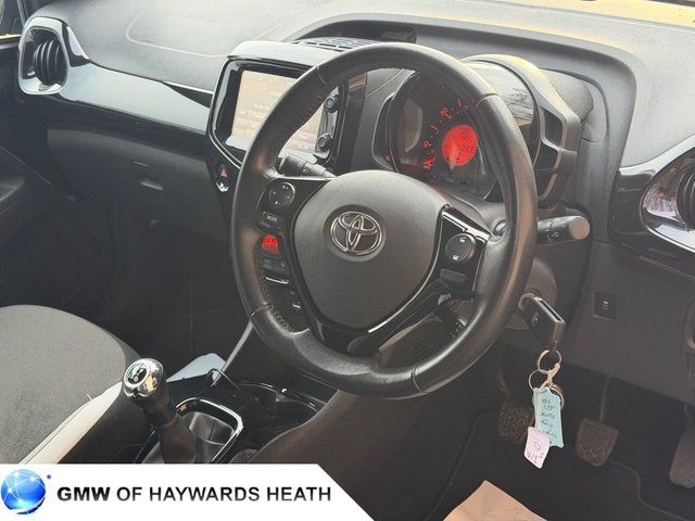 2017 TOYOTA AYGO - Photo 12