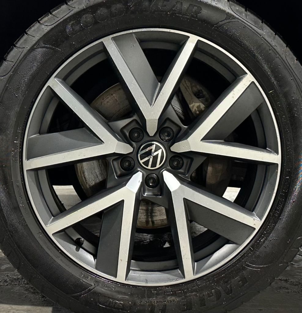 USED 2020 70 VOLKSWAGEN TOUAREG 3.0 TDI V6 R-Line SUV 5dr Diesel Tiptronic 4Motion Euro 6 (s/s) (231 ps) 