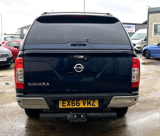 2016 NISSAN NAVARA 2.3 dCi Tekna Pickup Double Cab 4dr Diesel Auto 4WD Euro 6 (190 ps) - Photo 6
