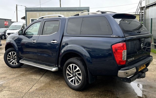 2016 NISSAN NAVARA 2.3 dCi Tekna Pickup Double Cab 4dr Diesel Auto 4WD Euro 6 (190 ps) - Photo 4