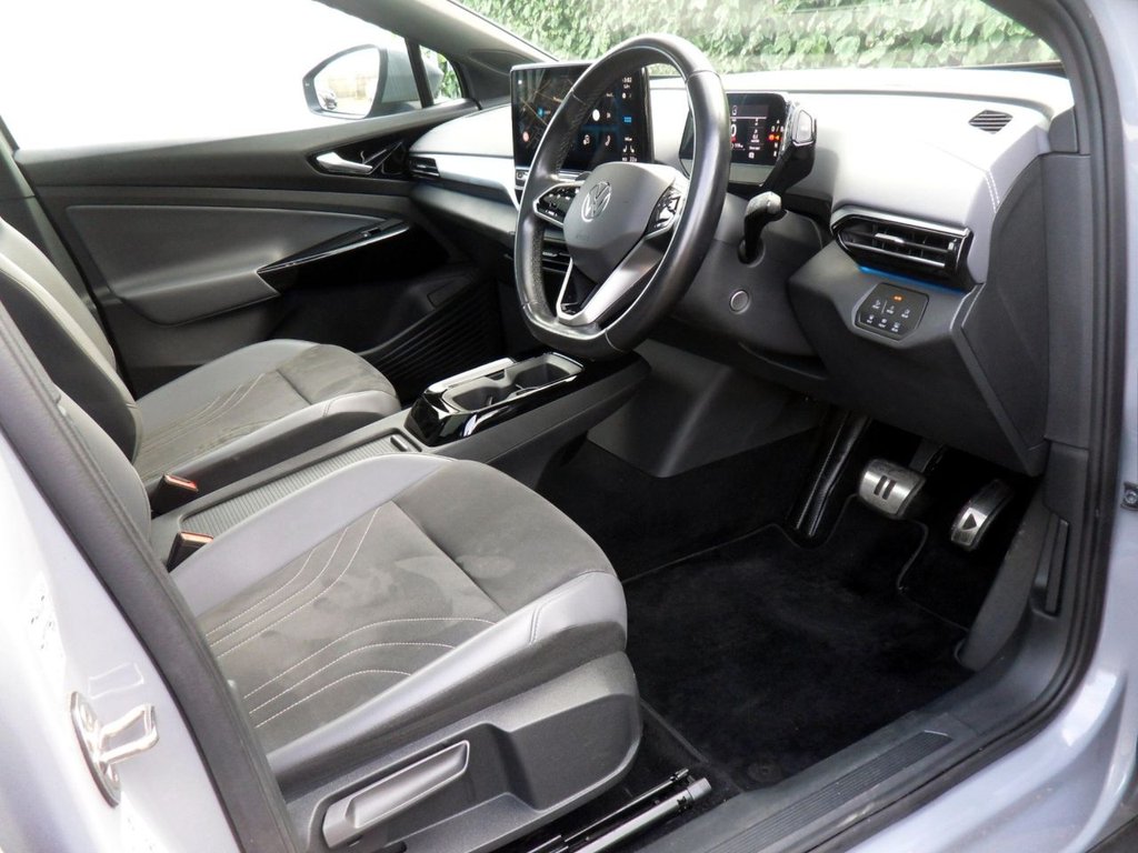 USED 2023 23 VOLKSWAGEN ID.5 Pro 77kWh Style SUV 5dr Electric Auto (174 ps) Heated Seats And Steering Wheel
