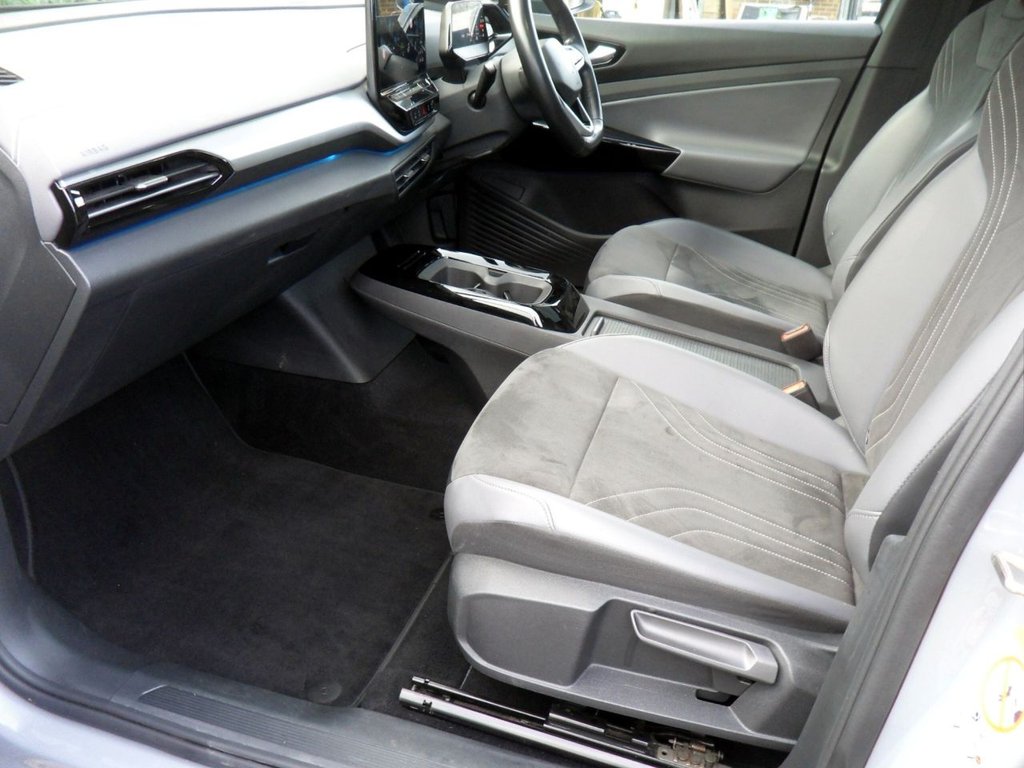 USED 2023 23 VOLKSWAGEN ID.5 Pro 77kWh Style SUV 5dr Electric Auto (174 ps) Heated Seats And Steering Wheel
