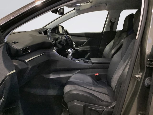 2018 Peugeot 5008 1.2L Allure 5dr - Photo 12