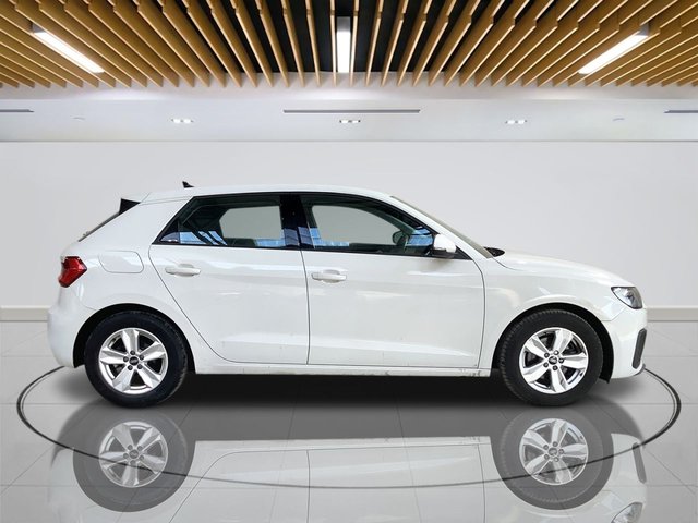 2022 Audi A1 1L Technik 5dr - Photo 9