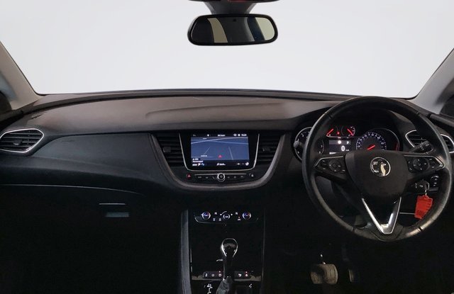 2020 Vauxhall Grandland X 1.2L SRI Nav 5dr - Photo 3