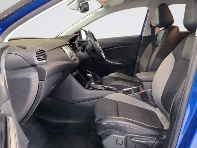 2020 Vauxhall Grandland X 1.2L SRI Nav 5dr - Photo 9