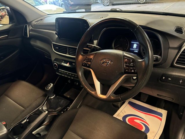 2018 HYUNDAI TUCSON CRDI SE NAV - Photo 11