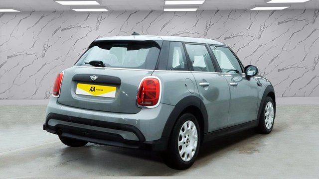 2022 MINI Hatch 1.5L One Classic 5dr - Photo 4