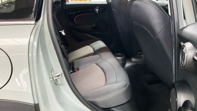 2022 MINI Hatch 1.5L One Classic 5dr - Photo 10