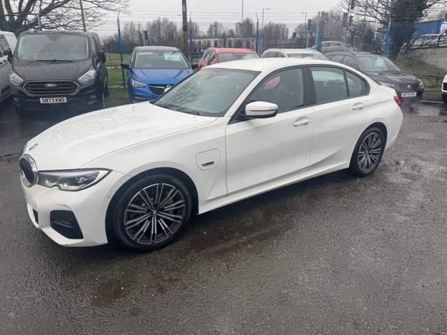 2022 BMW 3 SERIES - Photo 6