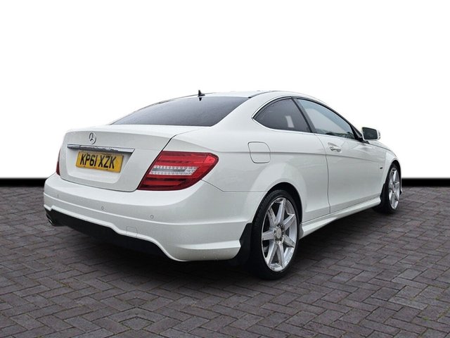 2011 Mercedes-Benz C-Class 2.1L Amg Sport Edition 125 2dr - Photo 4