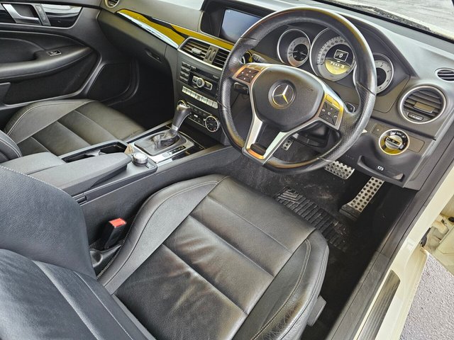 2011 Mercedes-Benz C-Class 2.1L Amg Sport Edition 125 2dr - Photo 11