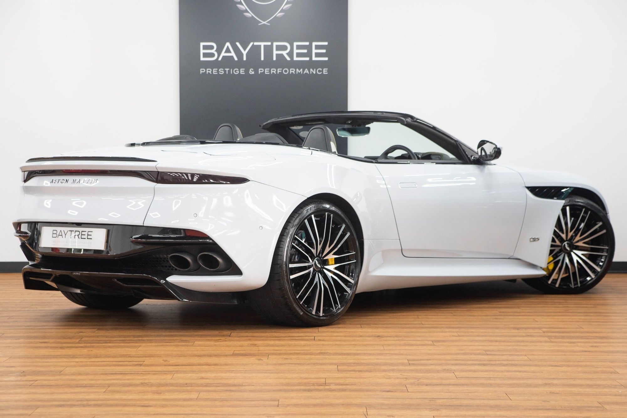 USED 2021 K ASTON MARTIN DBS 5.2 V12 BiTurbo Volante  