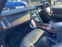 USED 2018 18 LAND ROVER RANGE ROVER 3.0 TD V6 Vogue SE SUV 5dr Diesel Auto 4WD Euro 6 (s/s) (258 ps) A TRULY BEAUTIFUL ADDITION TO OUR EXTENSIVE RANGE ROVER SELECTION+4 WHEEL DRIVE+JUST 1 FORMER KEEPER+SERVICE HISTORY+DIESEL+AUTOMATIC+ULEZ COMPLIANT+PARKING CAMERAS+CRUISE CONTROL+CLIMATE SEATS+DAB DIGITAL RADIO+FULL LEATHER INTERIOR+FULL PANORAMIC GLASS ROOF+SATELLITE NAVIGATION+PARK ASSIST+CLIMATE CONTROL+21 INCH ALLOY WHEELS+COST NEW &pound;85340 MAKING THIS USE VEHICLE ABSOLUTELY AMAZING VALUE AT OUR LOW PRICE+1 FULL YEARS MOT PRIOR TO COLLECTION+CALL NOW TO ARRANGE A VIEWING+NOT TO BE MISSED!!!!!