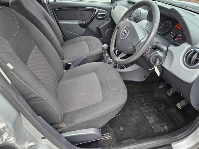2013 Dacia Duster 1.5L Laureate 5dr - Photo 12
