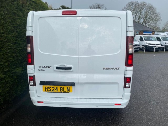 2024 RENAULT TRAFIC - Photo 8