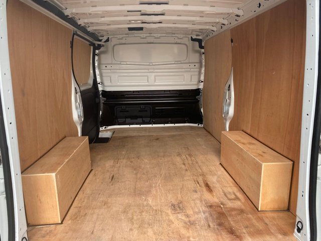 2024 RENAULT TRAFIC - Photo 10
