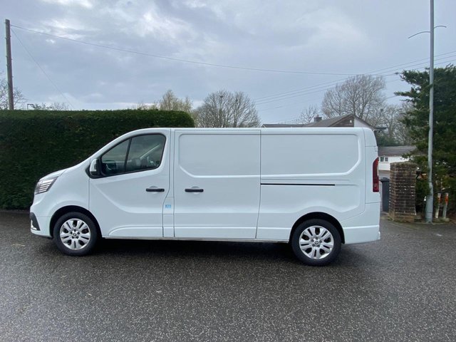 2024 RENAULT TRAFIC - Photo 5