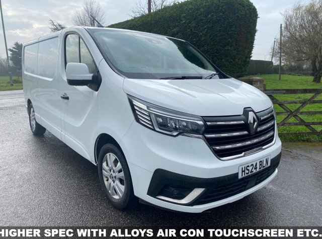 2024 RENAULT TRAFIC