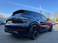 USED 2022 72 PORSCHE CAYENNE 4.0 V8 E-Hybrid 17.9kWh Turbo S SUV 5dr Petrol Plug-in Hybrid TiptronicS 4WD Euro 6 (s/s) (680 ps) Auto - Selectable Driving Modes - Satellite Navigation - Large Touchscreen Infotainment System - Reversing Camera - Front & Rear Parking Sensors.