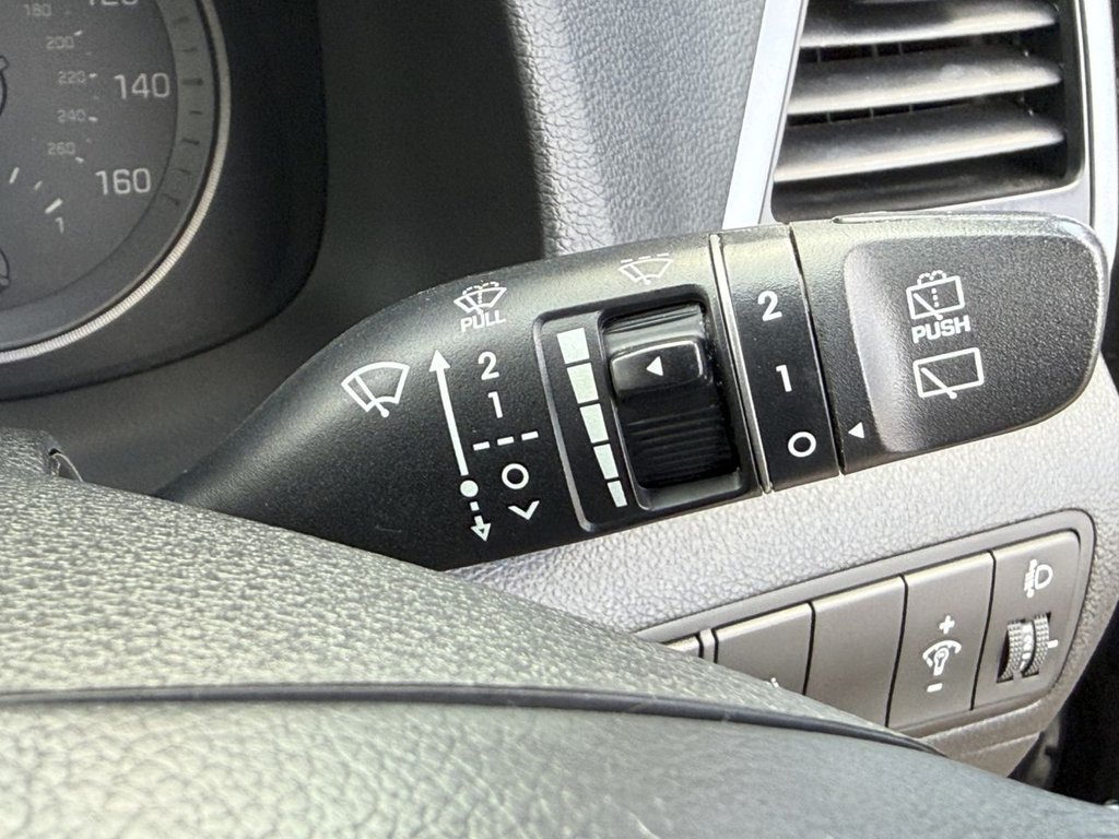 USED 2015 65 HYUNDAI TUCSON 1.6 GDi Blue Drive SE Nav SUV 5dr Petrol Manual Euro 6 (s/s) (132 ps) SAT NAV+REAR CAMERA+BLUETOOTH