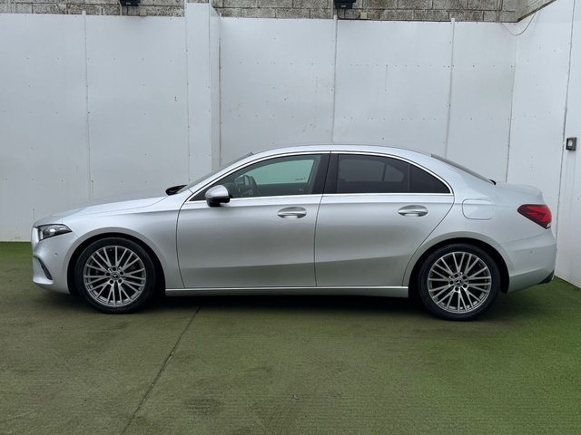 2021 Mercedes-Benz A-CLASS - Photo 4